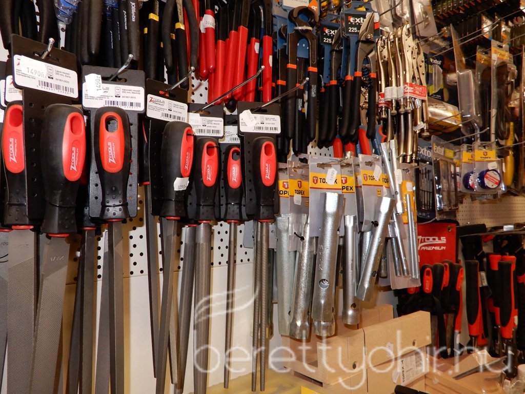 SZABÓ szerszámcentrum 10